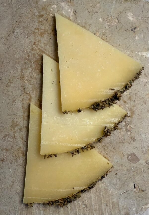 Queso de oveja curado con romero - Imagen 5