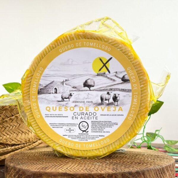 queso de tomelloso curado en aceite de oliva