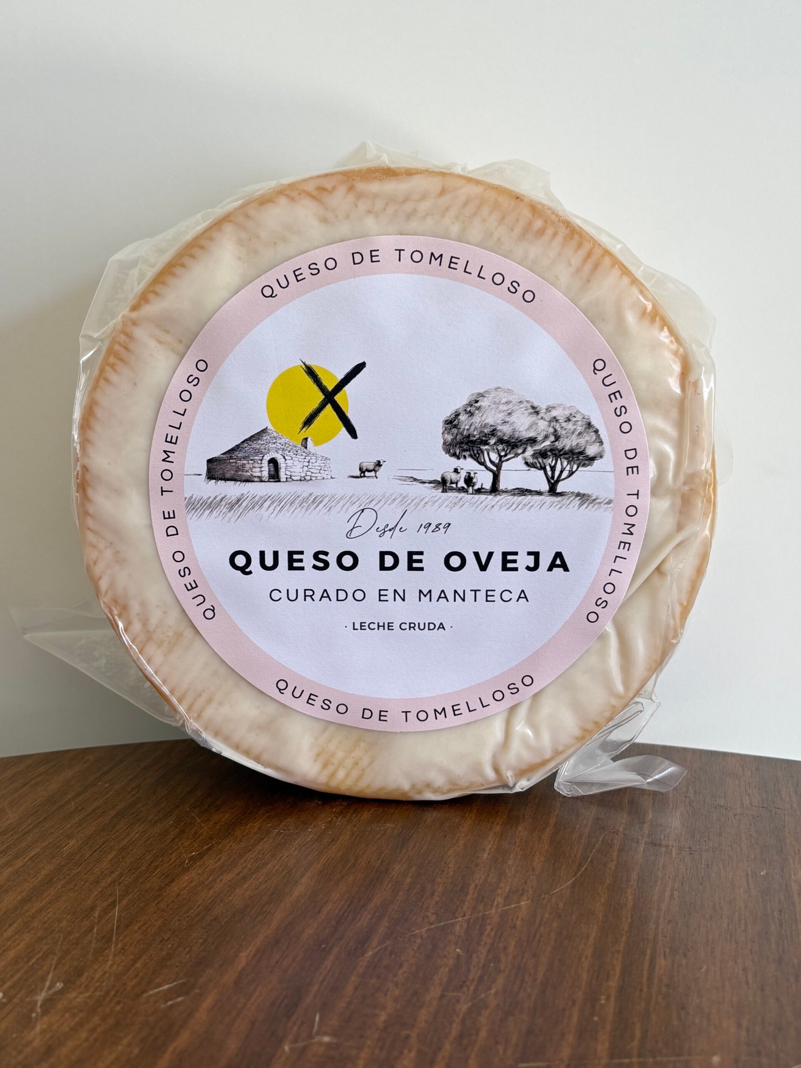 queso de tomelloso curado en maneca